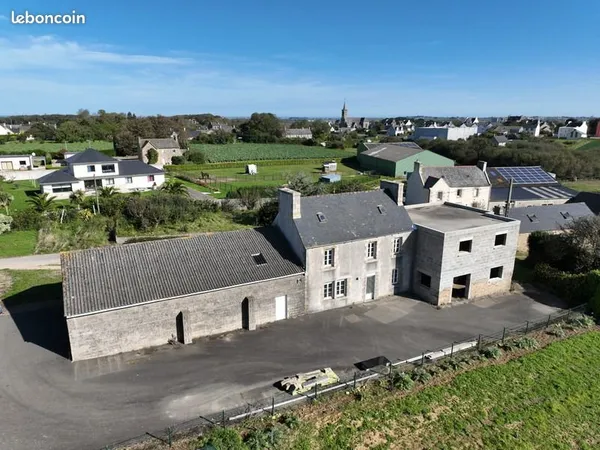 Maison 4 pièces 250 m²