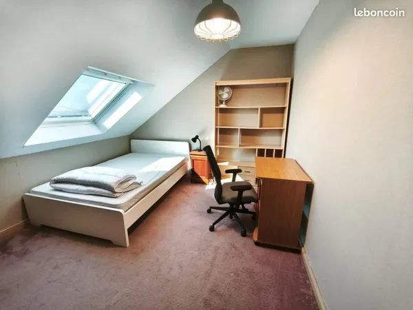 Location chambre 11m² meublée en colocation