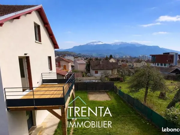 Maison de ville 7 pièces 225 m²