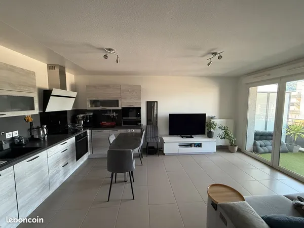 T3 meublé de 60 m² - Garage, 2 balcons, résidence récente - Sciez centre