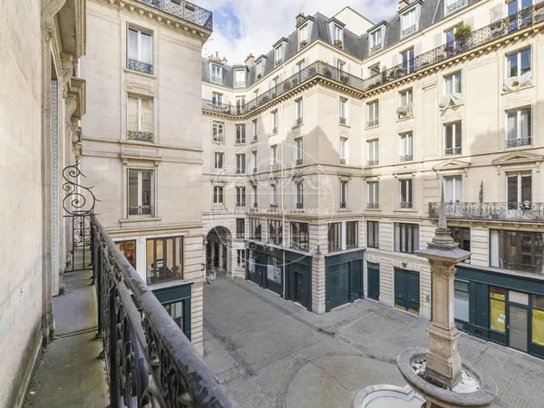 Magnifique appartement à rénové à Paris 1er !