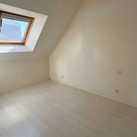 Appartement3/4 pieces en duplex terrasse plein bourg portbail
