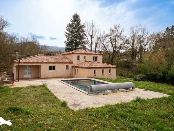 Maison 6 pièces 120 m²