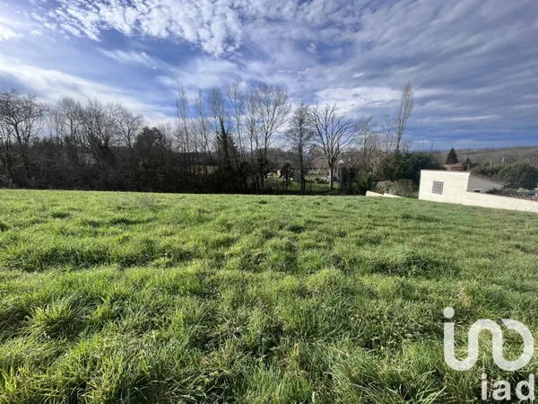 Terrain 6423 m²