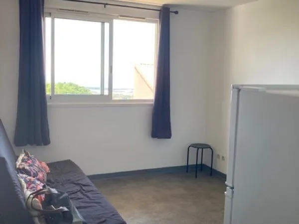 Studio meublé à louer