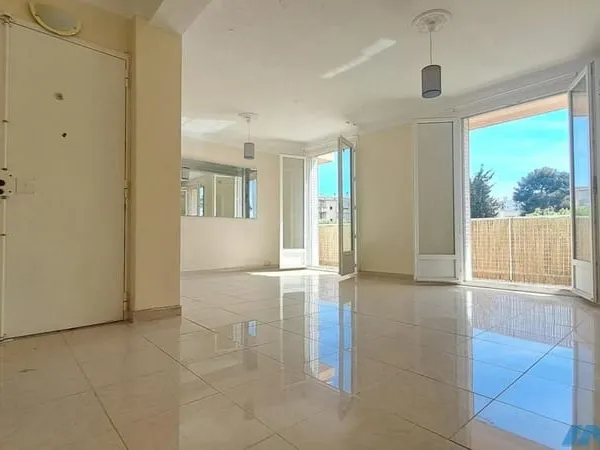 Bel appartement T4 Balcon - La Sauvagère 13010 MARSEILLE