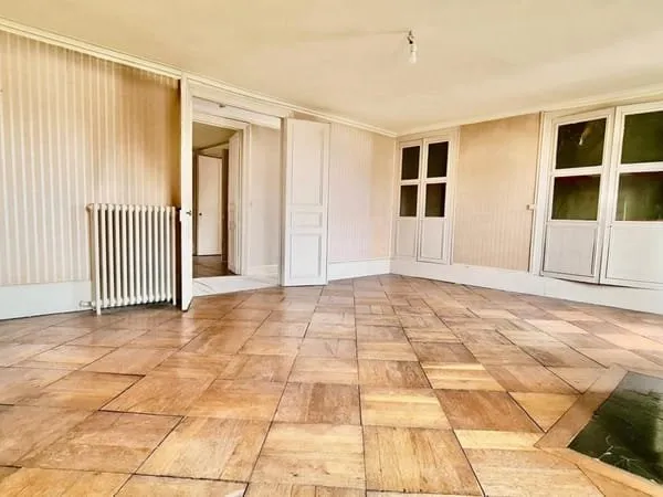 Appartement 200m2 Haussmannien Hypercentre à rénover