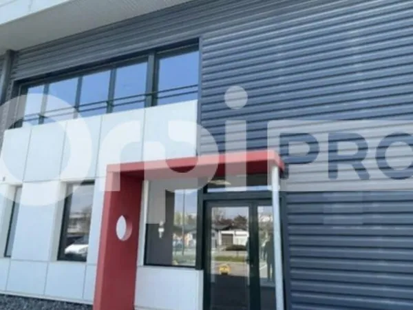 Local d'activité 341 m²