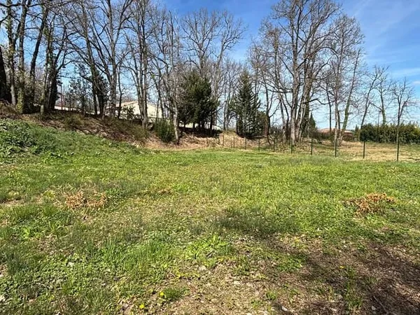 Terrain 1461 m²