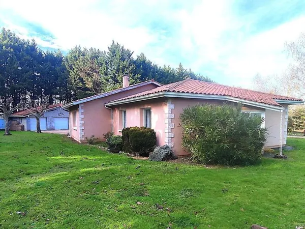 Maison 4 chambres, double garage