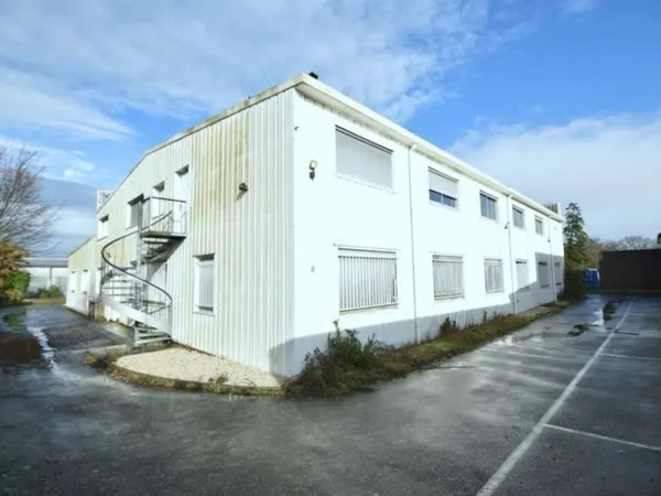 Local / Espace de vente / Bureau à vendre CARQUEFOU / NANTES Est (44)