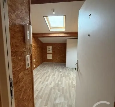 Studio 1 pièce 16 m²