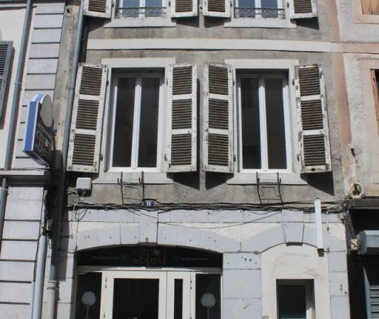 Maison de ville à fort potentiel - MONTREJEAU