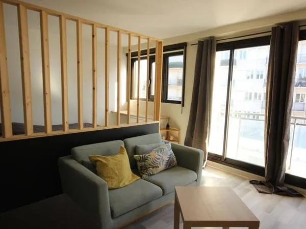 Studio 1 pièce 25 m²