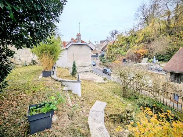 Coup de coeur 20min de Reims, maison en pierre, jardin suspendu et studio indépendant.