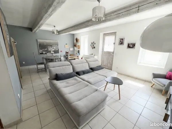 Maison lumineuse 150 m² - 3 chambres + grand sous-sol - À saisir”