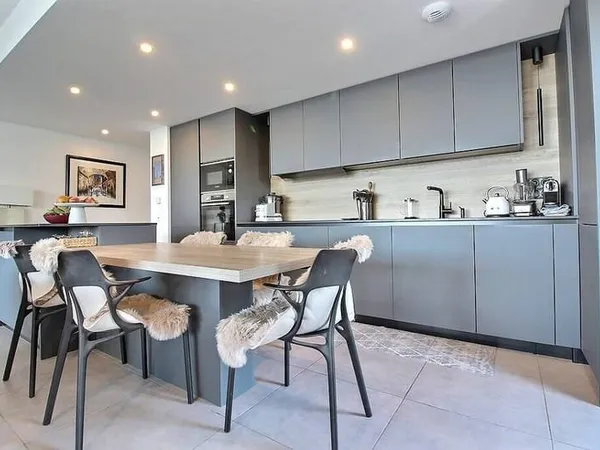 Appartement 4 pièces 97 m²