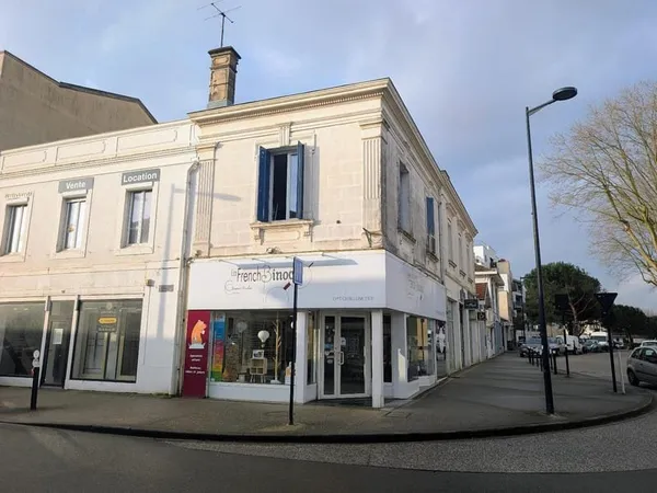 Local commercial 130 m²