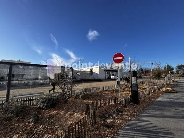 Local commercial 70 m²