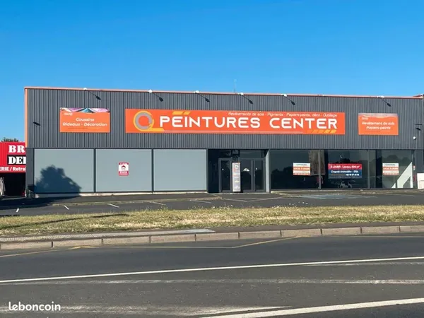 Local commercial 562 m² LE POINCONNET