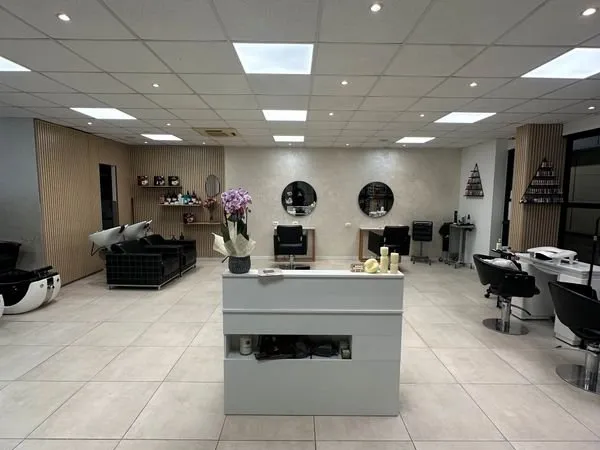 Institut de beauté / coiffure