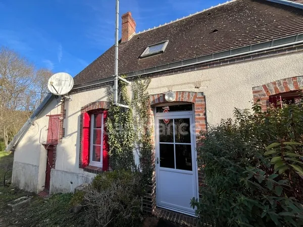 Maison 4 pièces - bail de lacoation en cours - CHAMPIGNELLES (89)