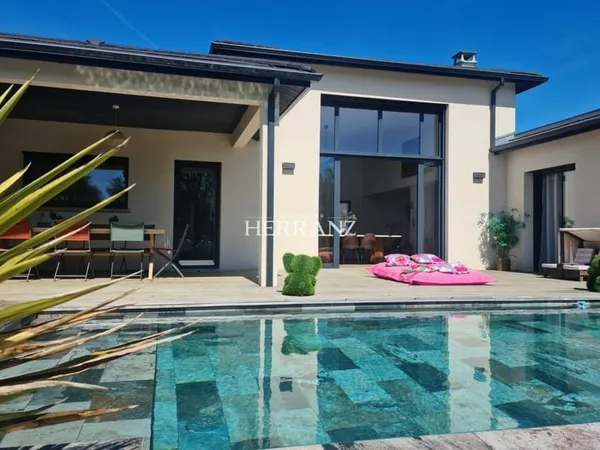 Maison 4 pièces 190 m²
