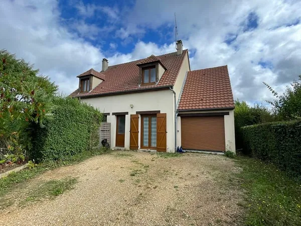 Maison Maintenon (Pour investisseur) 6 pièce(s) 115.98 m2