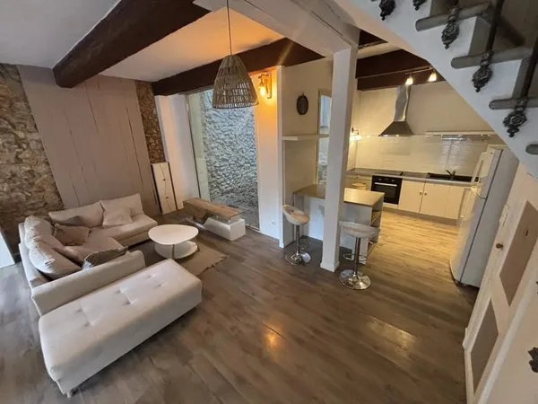 Maison meublée de Village à louer - Bizanet