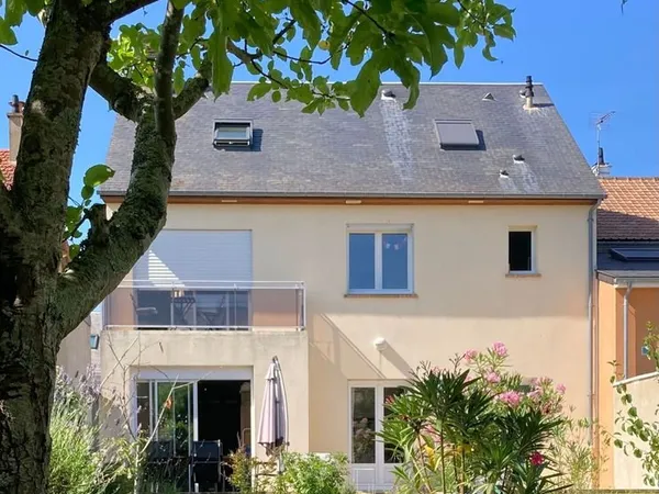 Maison très lumineuse 154 M2 Prémartine-Boulevard Mutuel