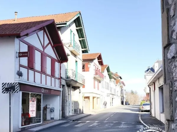Local commercial Hendaye