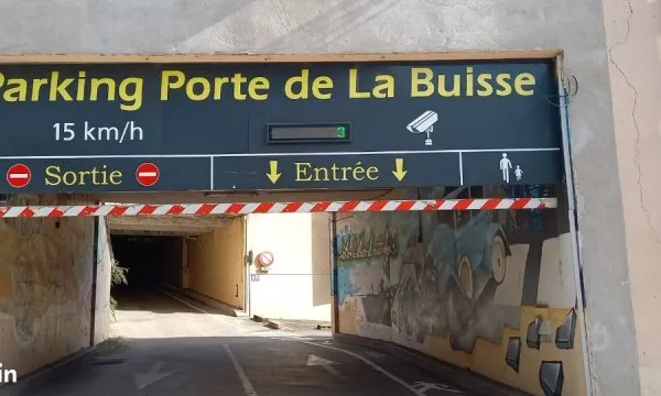 Loue garage sécurisé 15 m2 plein centre voiron