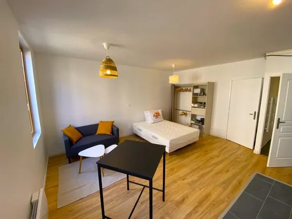 PAS DE FRAIS D'AGENCE ! T1 Bis Meublé et Lumineux 26,68 m² - 10 minutes Gare de Castelnaudary