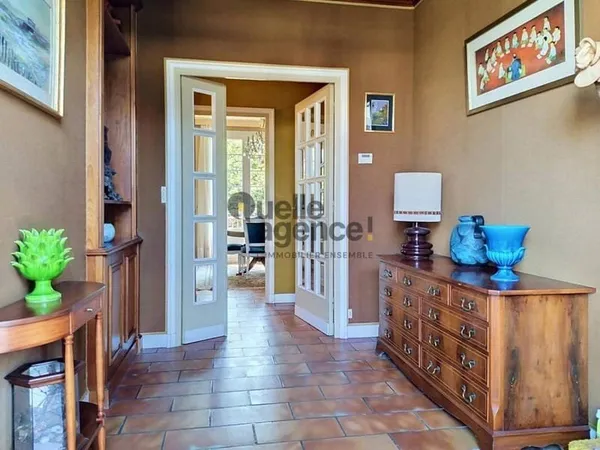 Demeure 9 pièces 180 m²