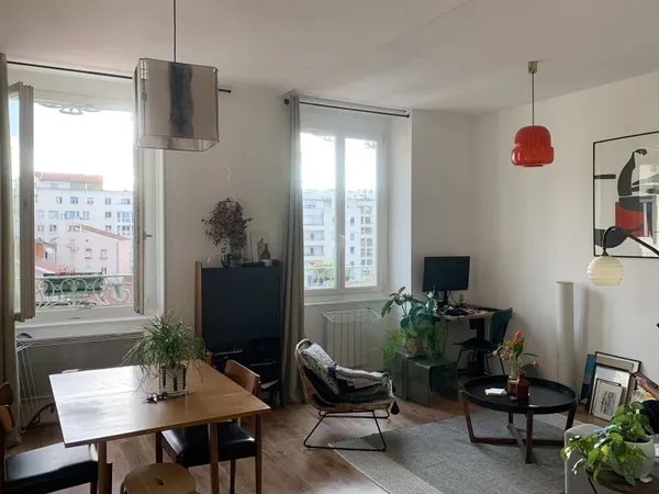 Loue appartement meublé