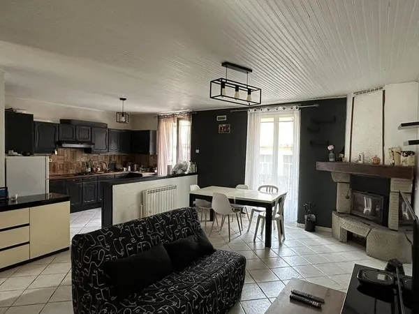 Spacieux appartement 4 pièces avec grande cave