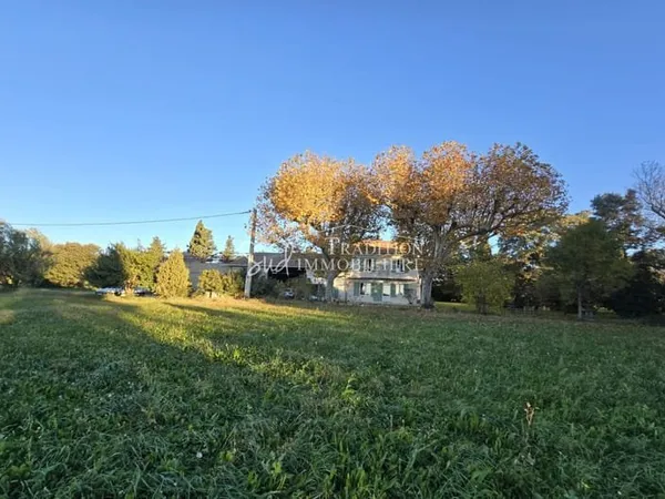 Maison 2 pièces 235 m²