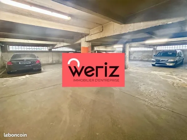 Local industriel 683 m²