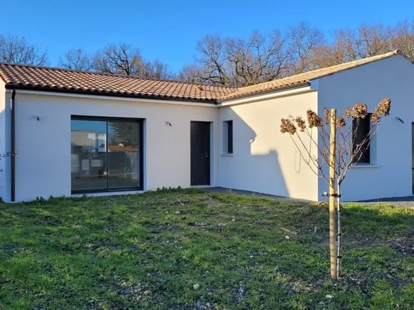 Maison neuve St Sulpice De Royan T4 avec garage sur 376m²
