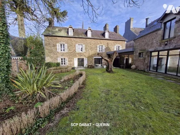 Maison 12 pièces 361 m²