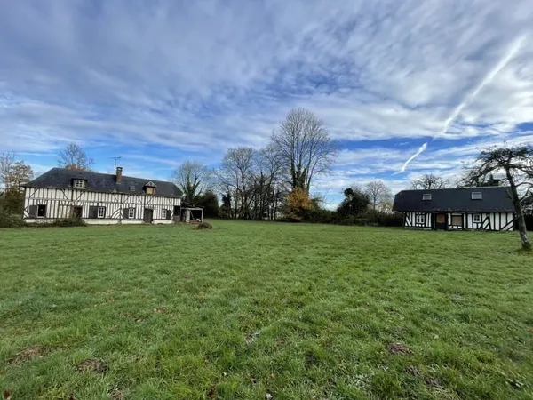 Propriété normande sur 1ha de terrain