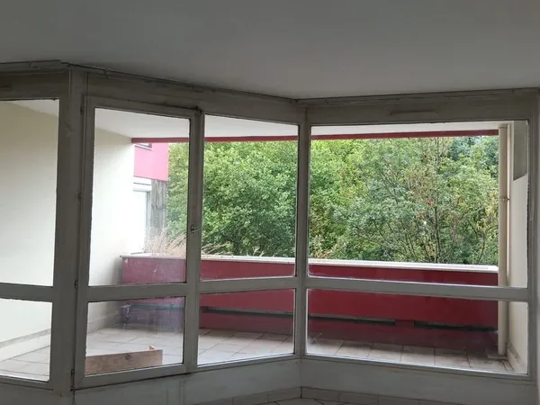 GRENOBLE Limite EYBENS 85m2 + PARKING PRIVE