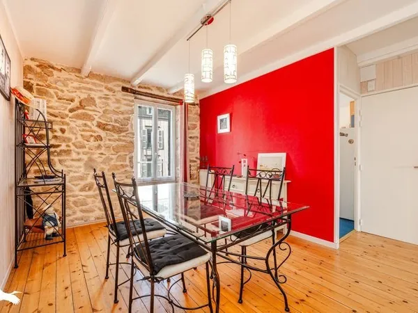 Duplex de 5 pièces principales