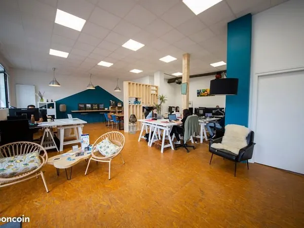Bureau en open space