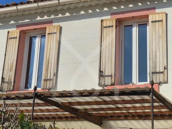 Au bout d'une impasse au calme dans maison appartement de 58