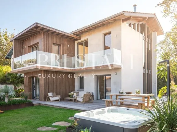Maison et villa de prestige Vente Saint-Jean-de-Luz 6p 140m² 1789000€