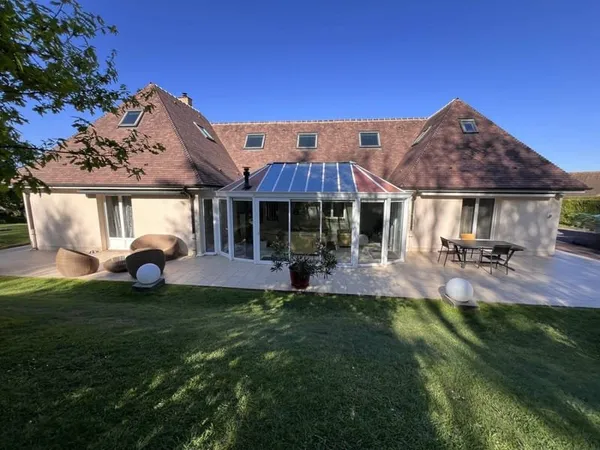 Maison 6 pièces 208 m²