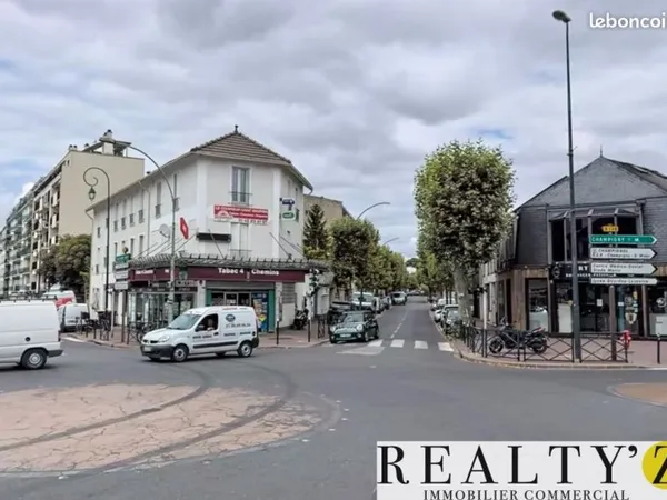 Local commercial 80 m²