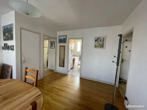 Appartement La Tronche - Proche Fac & Centre - T3 64m²