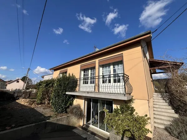 A VENDRE EN EXCLUSIVITE - Maison familiale avec jardin à Fro
